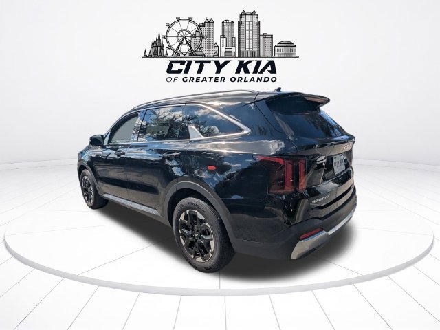 Used 2026 Kia Sorento S FWD image 4