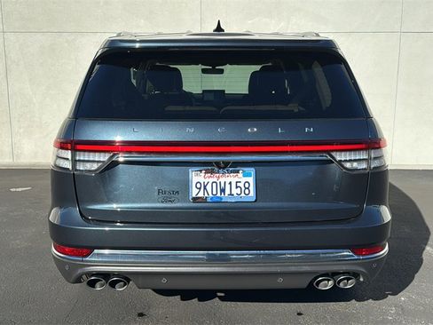 Used 2023 Lincoln Aviator Reserve image 3