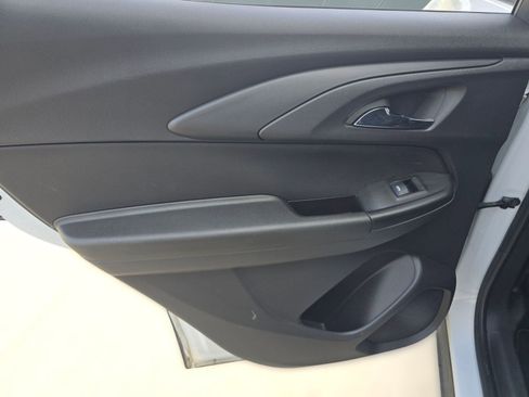 Used 2024 Chevrolet TrailBlazer ACTIV w/ Driver Confidence Package image 27