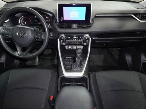 Used 2024 Toyota RAV4 XLE AWD/4WD image 16