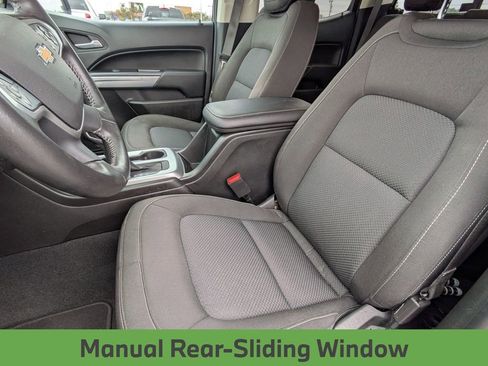 Used 2022 Chevrolet Colorado LT w/ LT Convenience Package image 14