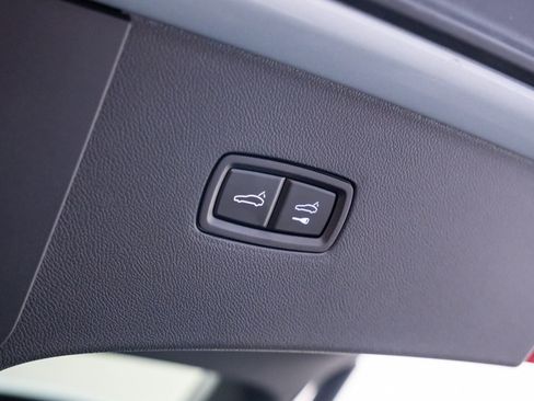 Certified 2025 Porsche Cayenne Coupe AWD/4WD image 35