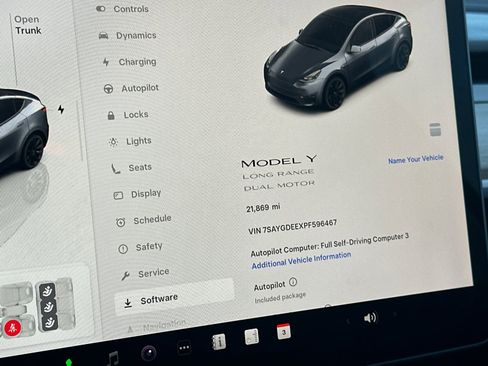 Used 2023 Tesla Model Y Long Range image 26