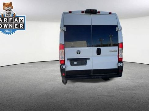 Used 2024 RAM ProMaster 2500 FWD image 8