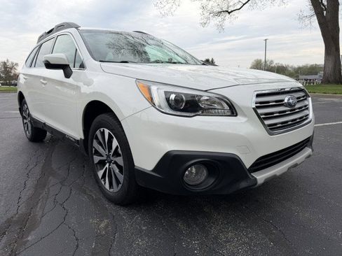 Used 2016 Subaru Outback 2.5i Limited AWD/4WD image 1
