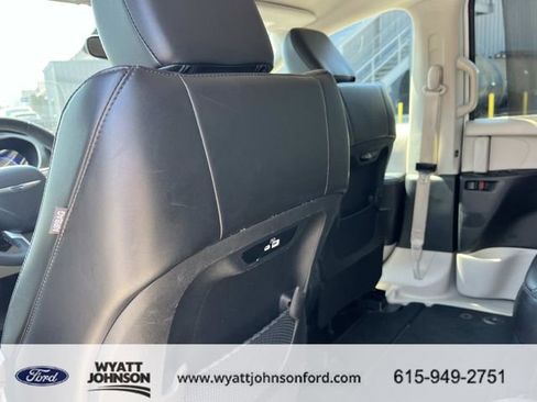 Used 2023 Chrysler Pacifica Touring-L image 20