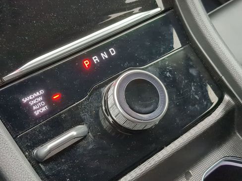 Certified 2024 Jeep Grand Cherokee Limited w/ Black Appearance Package image 31