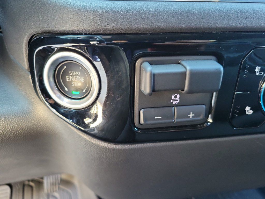 Used 2024 GMC Sierra 1500 Elevation AWD/4WD image 39
