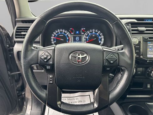 Used 2018 Toyota 4Runner TRD Off-Road Premium image 25