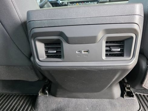 Used 2024 Chevrolet Silverado 1500 LT AWD/4WD image 15
