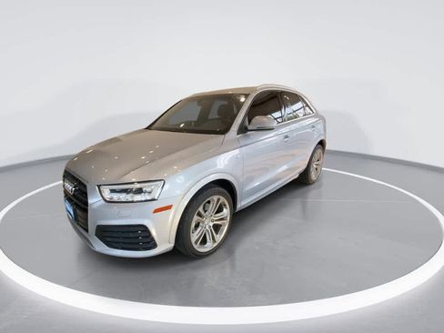Used 2018 Audi Q3 2.0T Premium Plus w/ Premium Plus Package AWD/4WD image 4