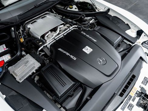 Used 2018 Mercedes-Benz AMG GT Roadster image 6