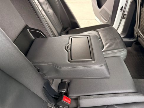 Used 2020 Audi Q3 2.0T Premium image 20