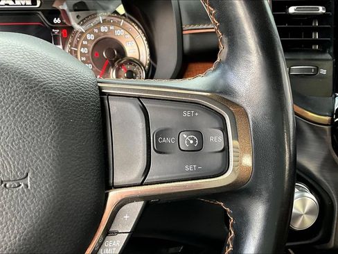Used 2022 RAM 1500 Limited w/ Body Color Bumper Group AWD/4WD image 12