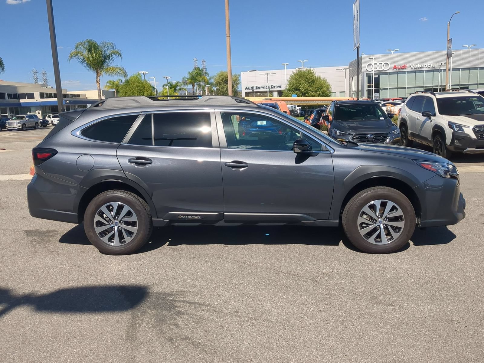 Certified 2025 Subaru Outback Premium AWD/4WD image 6