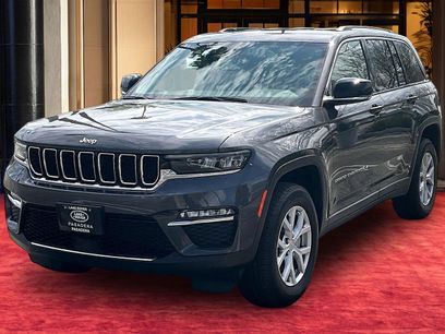 Used 2022 Jeep Grand Cherokee Limited w/ Trailer Tow Prep Group (B)
