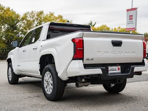 New 2025 Toyota Tacoma SR5 image 5