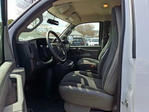 Certified 2024 GMC Savana 2500 w/ Driver Convenience Package RWD image 14