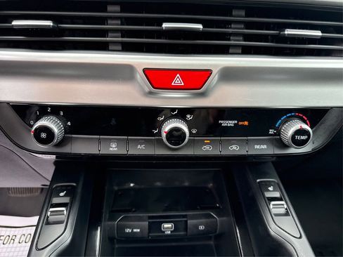 Used 2020 Kia Telluride S AWD/4WD image 30