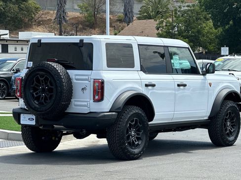 New 2026 Ford Bronco Badlands AWD/4WD image 3