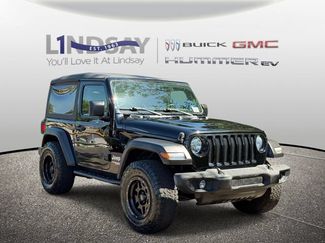 Used 2021 Jeep Wrangler Sport AWD/4WD video 2