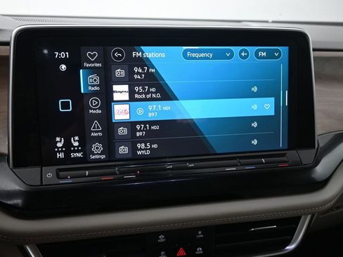 Used 2024 Volkswagen Atlas SE w/ Panoramic Sunroof Package image 34