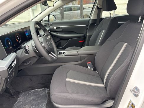 New 2025 Hyundai Sonata SEL image 9