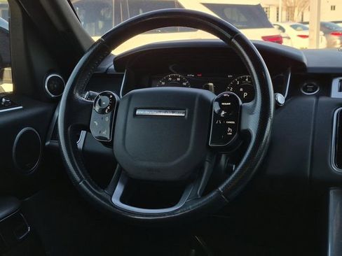 Used 2020 Land Rover Range Rover Sport HSE image 18