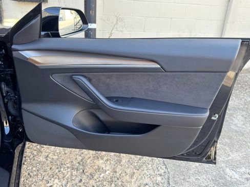 Used 2023 Tesla Model 3 Standard Range RWD image 45