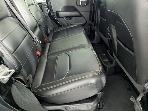 Certified 2023 Jeep Wrangler Unlimited Sahara image 31