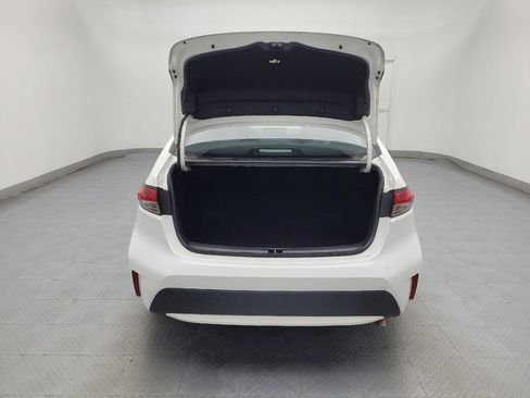 Used 2020 Toyota Corolla LE image 29