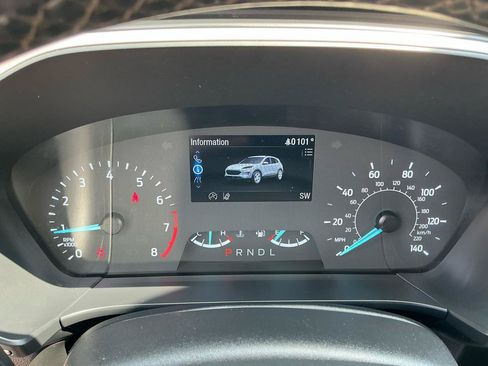 Used 2022 Ford Escape SE w/ Convenience Package FWD image 16
