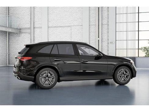 New 2025 Mercedes-Benz GLC 300 4MATIC image 18