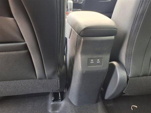 New 2025 Nissan Kicks SR w/ Illumination Package image 29