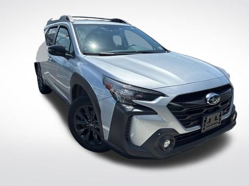 Used 2024 Subaru Outback Onyx Edition AWD/4WD image 2