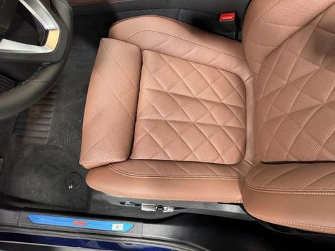 New 2026 BMW X5 xDrive50e image 28