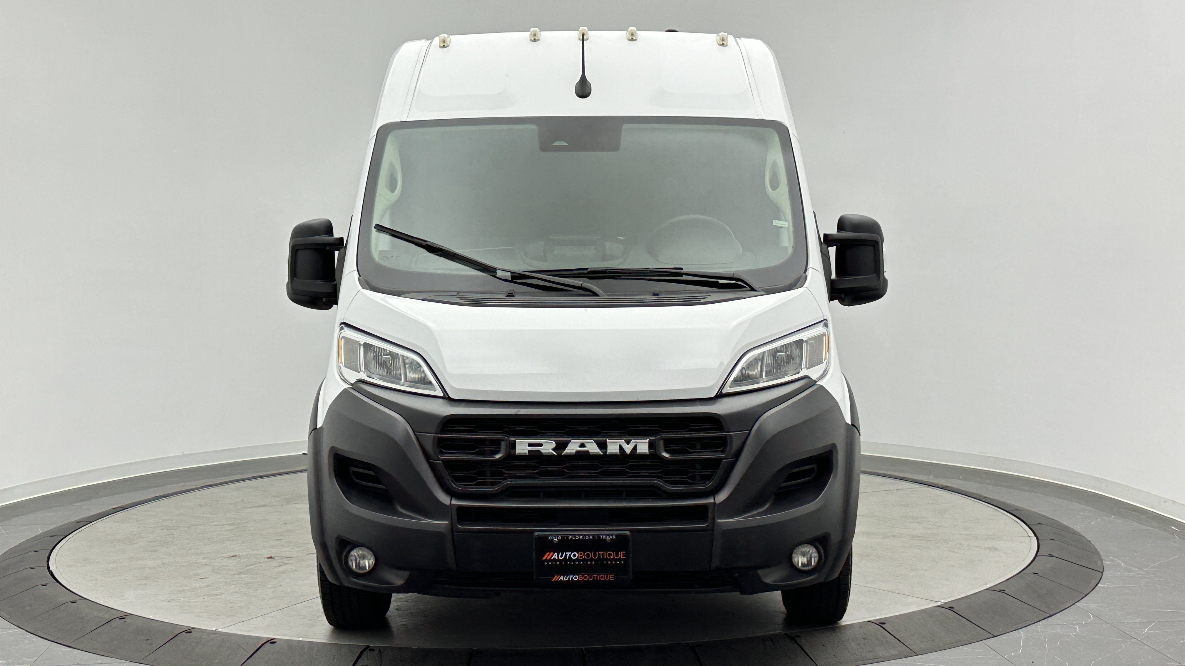 Used 2025 RAM ProMaster 2500 w/ Convenience Group FWD image 2