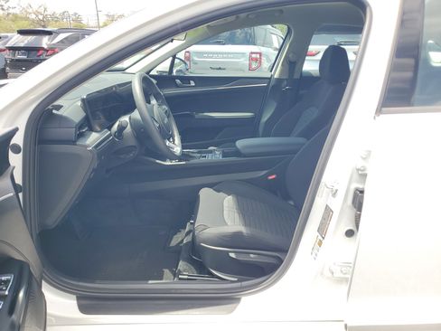Used 2025 Kia K5 LXS FWD image 17