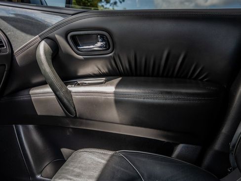 Used 2022 Nissan Armada SL w/ Midnight Edition Package RWD image 24