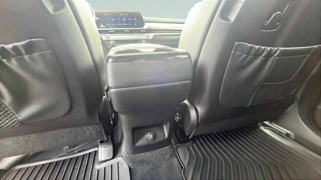 Used 2023 Kia Telluride EX X-Line AWD/4WD image 24