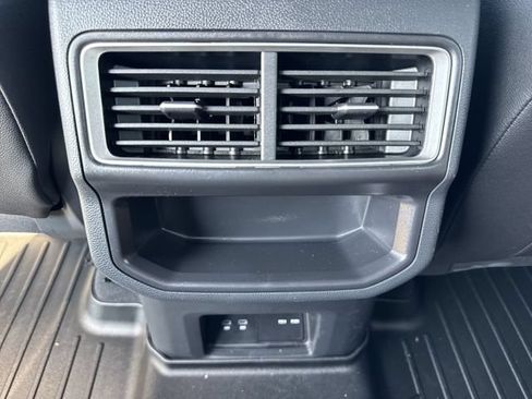 Used 2026 Volkswagen Atlas Cross Sport SE AWD/4WD image 20