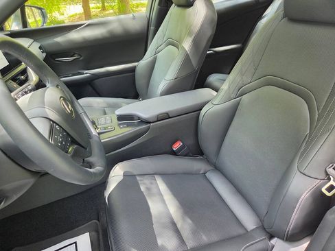 Used 2026 Lexus UX 300h FWD w/ Accessory Package (Z2) image 21