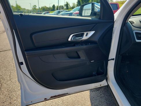 Used 2017 GMC Terrain SLT w/ Open Road Package FWD image 17