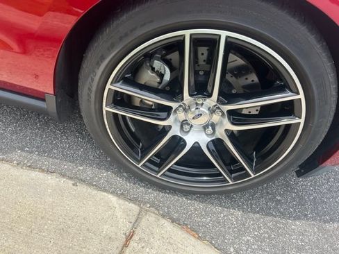 Used 2011 Ford Mustang GT Premium w/ Comfort Pkg RWD image 21