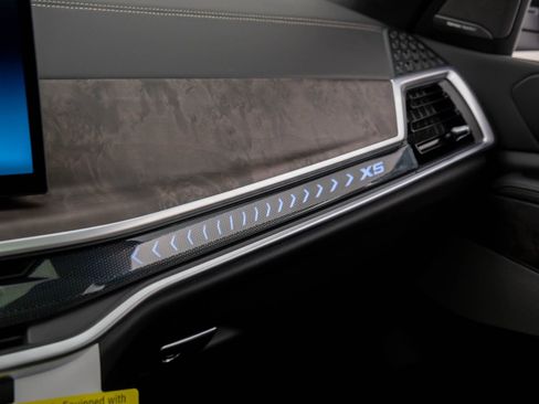 New 2026 BMW X5 xDrive50e w/ Executive Package image 30