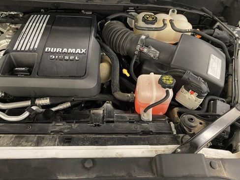 Used 2021 Chevrolet Silverado 1500 LTZ w/ LTZ Premium Package image 27