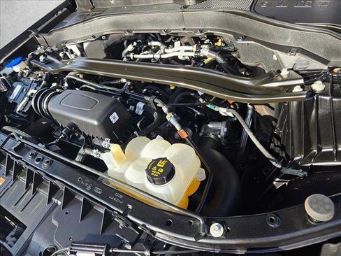 Used 2023 Ford Explorer Limited image 23