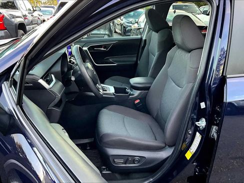 Used 2024 Toyota RAV4 XLE w/ Convenience Package AWD/4WD image 9