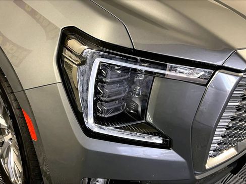 Certified 2023 GMC Yukon XL Denali image 26