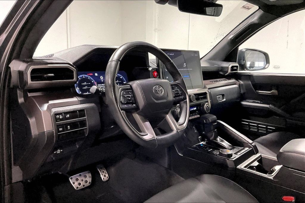 Used 2025 Toyota Tacoma TRD Sport RWD image 16